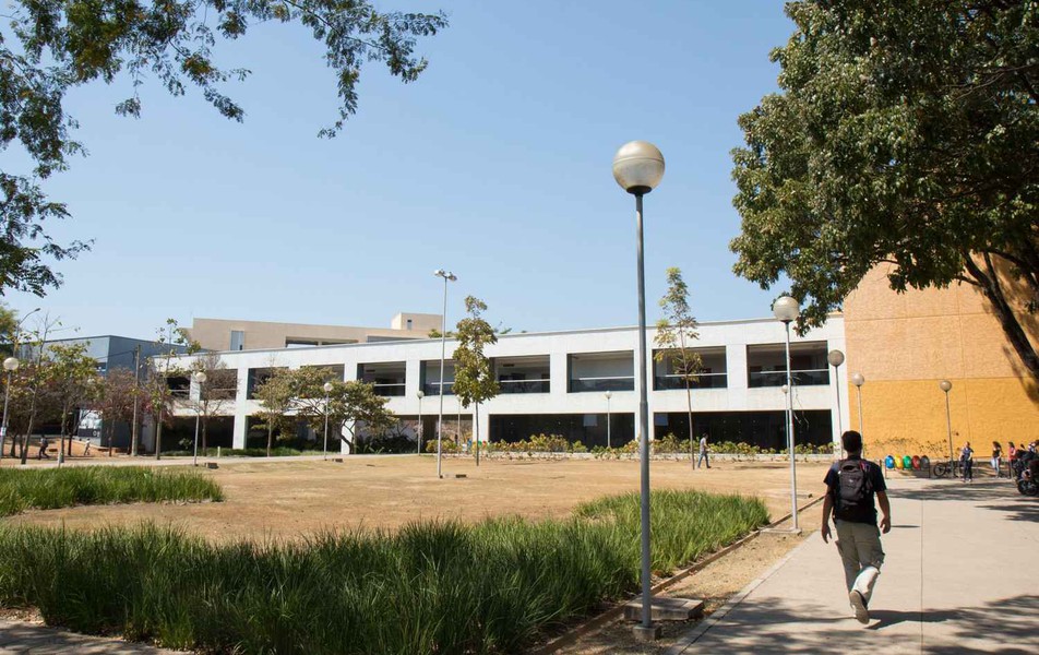 Escola de Engenharia