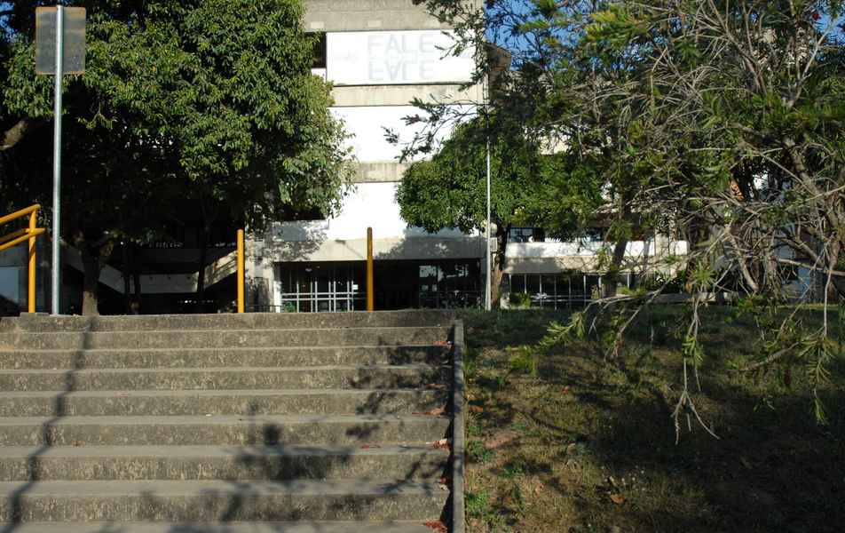 Faculdade de Letras (Fale)