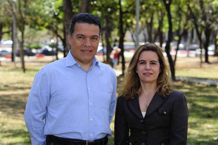 Reitor Jaime Arturo Ramírez e Vice-Reitora Sandra Regina Goulart Almeida