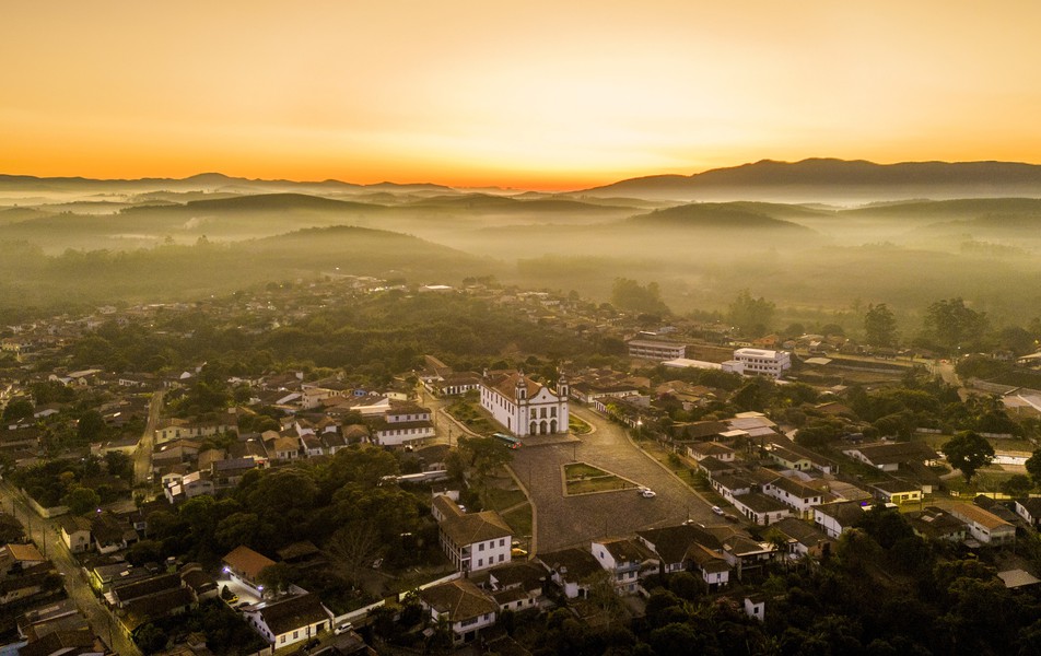 <p>'Catas Altas': panorâmica retrata elementos naturais e arquitetônicos da cidade</p>