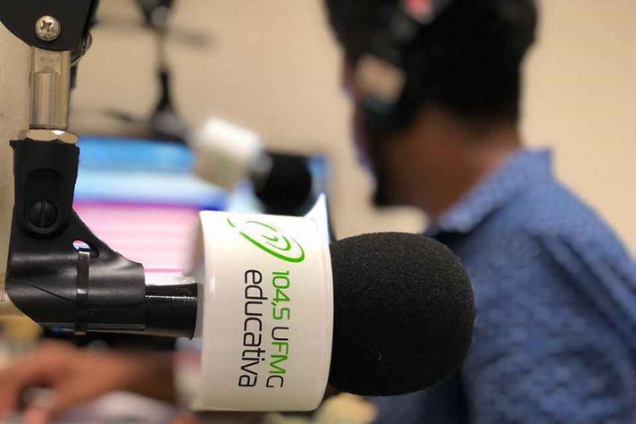 Foto: Ruleandson do Carmo | UFMG Rádio pode ouvida na frequência 104,5 FM para a Grande BH e também pela internet