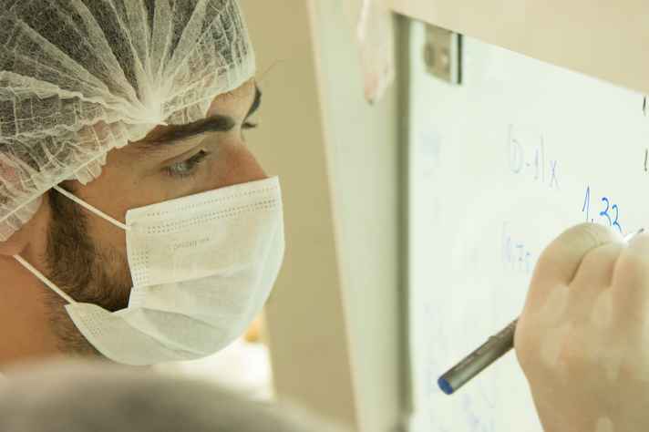 Aluno de Doutorado em Laboratório de Micologia do Instituto de Ciências Biológicas.