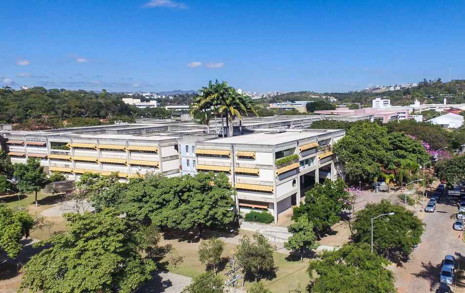Escola de Ciência da Informação