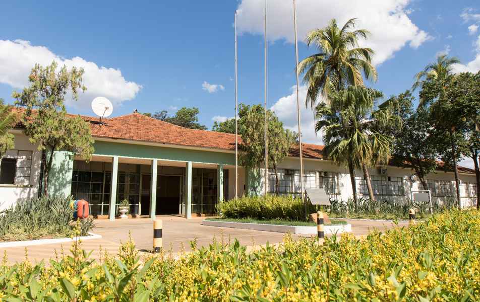 Visão parcial do Bloco A do campus Montes Claros