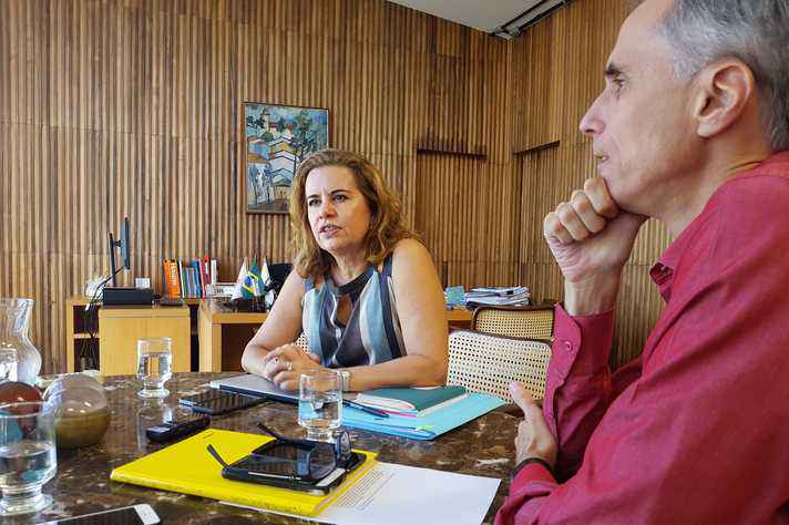 Marcílio Lana / UFMG Sandra Goulart Almeida e Alessandro Fernandes Moreira: ensino em sintonia com as demandas da sociedade