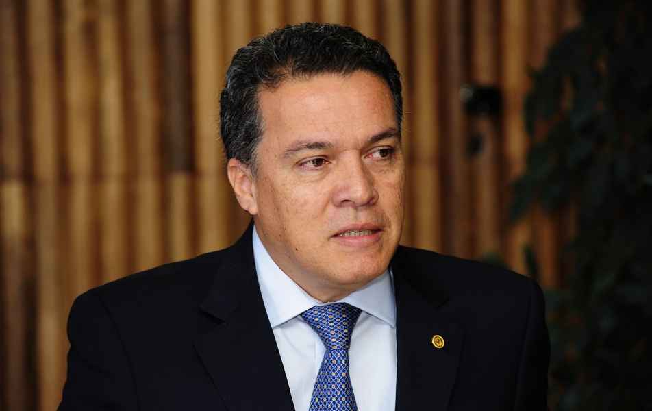 Reitor Jaime Arturo Ramírez